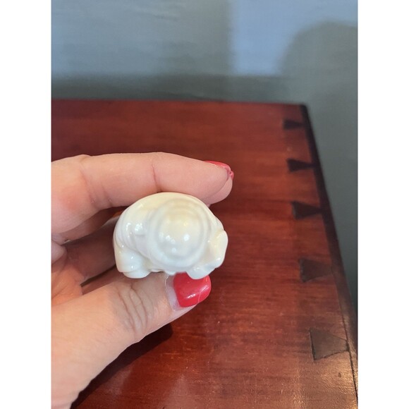 Blanc de Chine White Porcelain Figurine Geisha Instrument Mandolin Small Mini - Picture 8 of 8